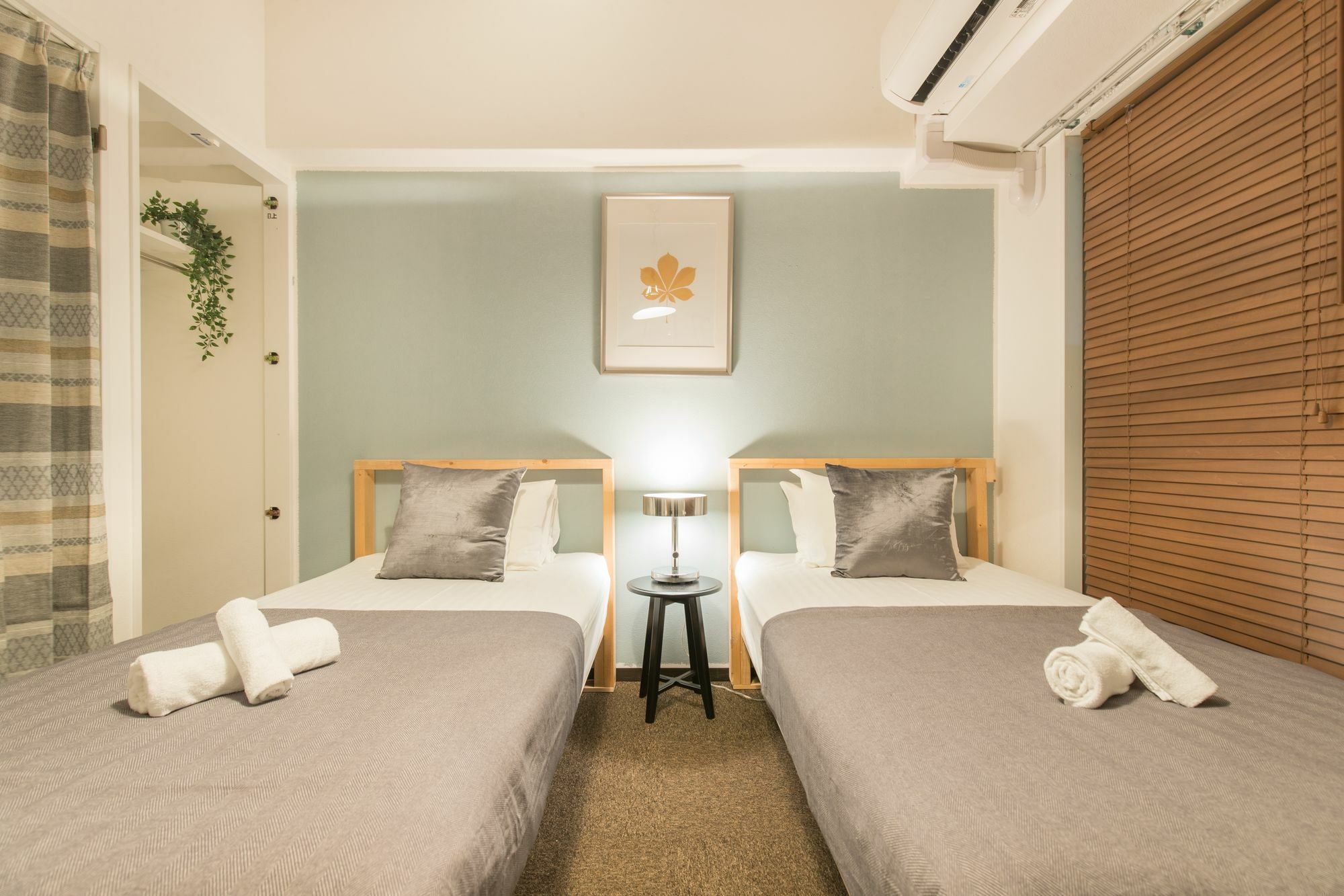 Uro Apartment Osaka Exterior photo